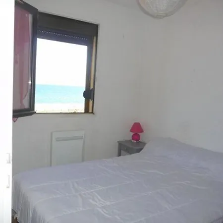 Apartment Renove 50m De La Avec Parking, 4 Pers, - Fr-1-782-29