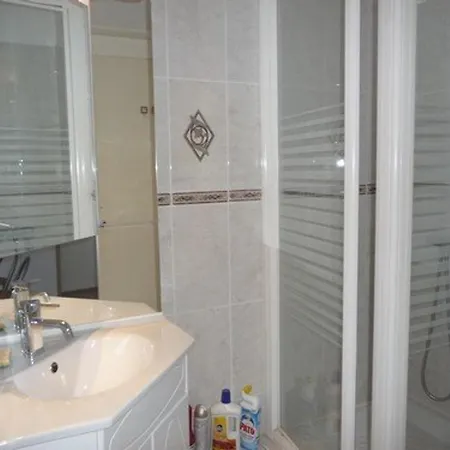 Renove 50m De La Avec Parking, 4 Pers, - Fr-1-782-29 Apartament