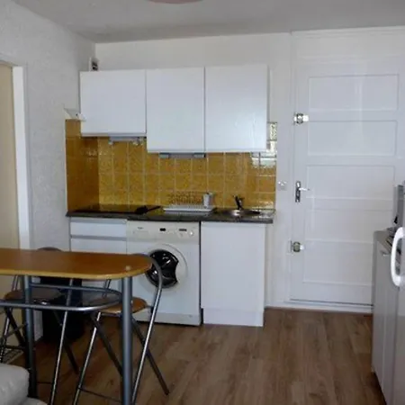 Renove 50m De La Avec Parking, 4 Pers, - Fr-1-782-29 Apartment Le Barcares