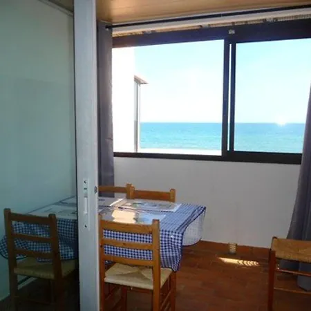 Apartament Renove 50m De La Avec Parking, 4 Pers, - Fr-1-782-29 Le Barcarès